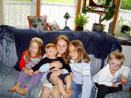 G-Pod, Kate, Molly