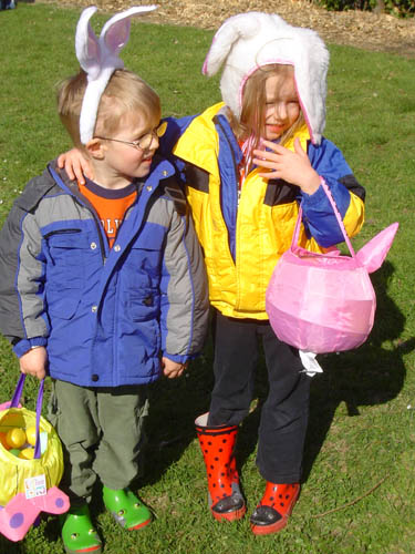 Egghunt Twins