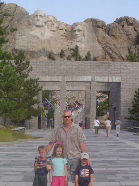 Mt Rushmore G-Pod 02