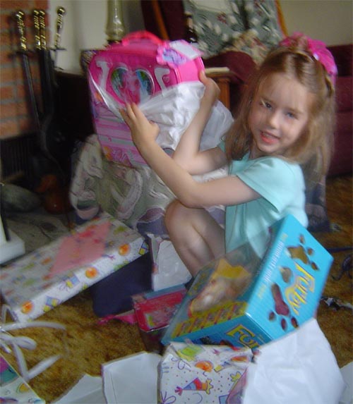 Maddy Presents