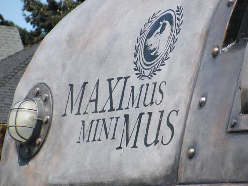 Maximus Minimus 01