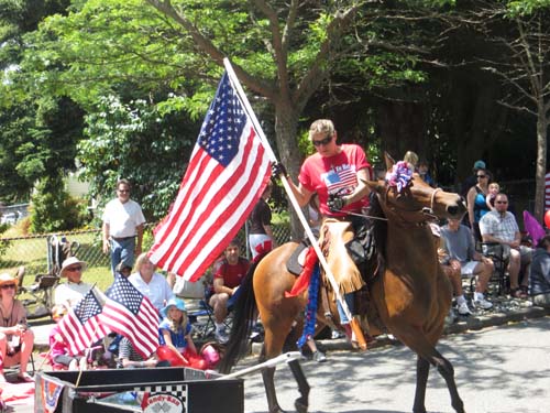 Kingston Parade 03