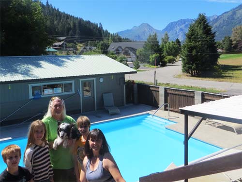 Dane, Maddy, Papa, Cuzco, Brock, Mom