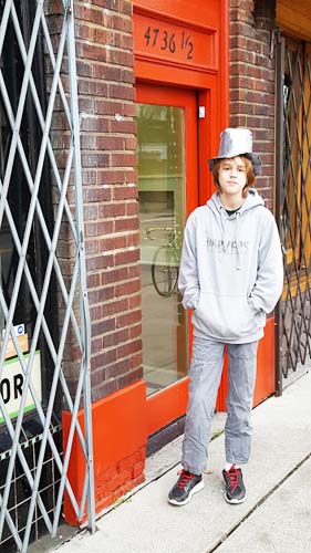 Dane Tophat 02