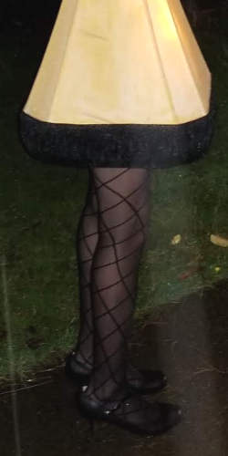 Xmas Story Leg Lamp Maddy 02