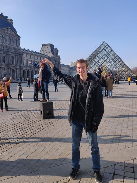 Brock at the Louvre