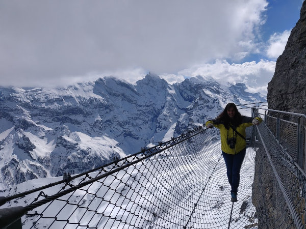 Birg Thrill Walk Mom 01