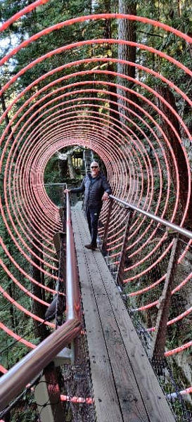 Capilano Bridge Park Papa