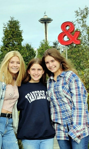 Space Needle Shilo, Sage, Harper