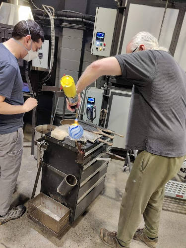 Seattle Glassblowing Richard 02
