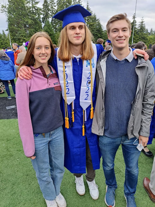 IHS Graduation Dane 09