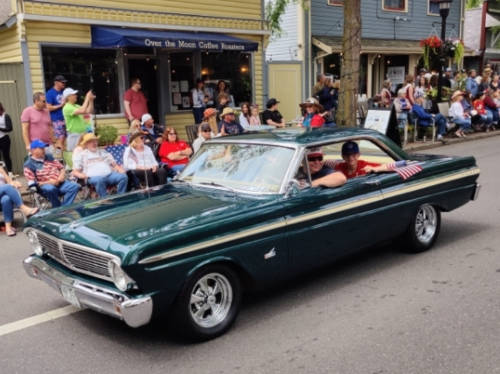 Kingston Parade 12-ford-falcon
