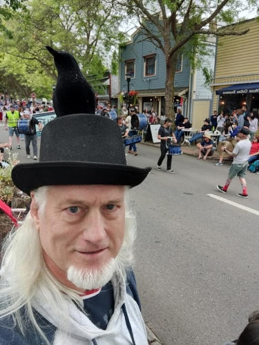 Kingston Parade Papa 01