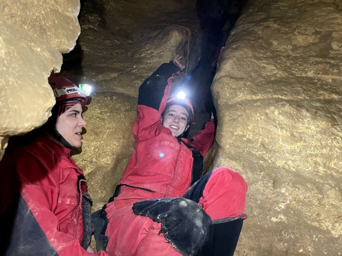 Budapest Cave Maddy 01