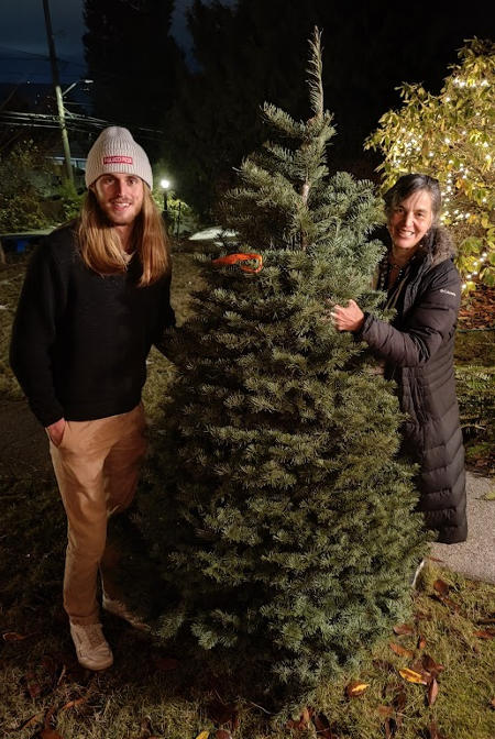 Xmas Tree Dane Mom