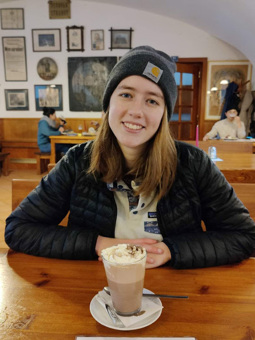 Prague Maddy 12DEC 02