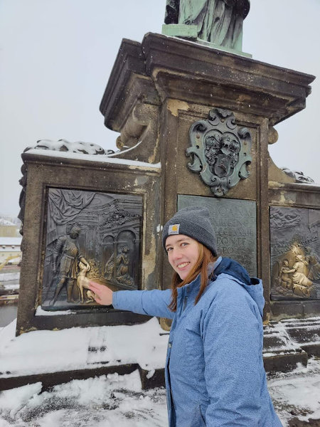 Prague Maddy 12DEC 03