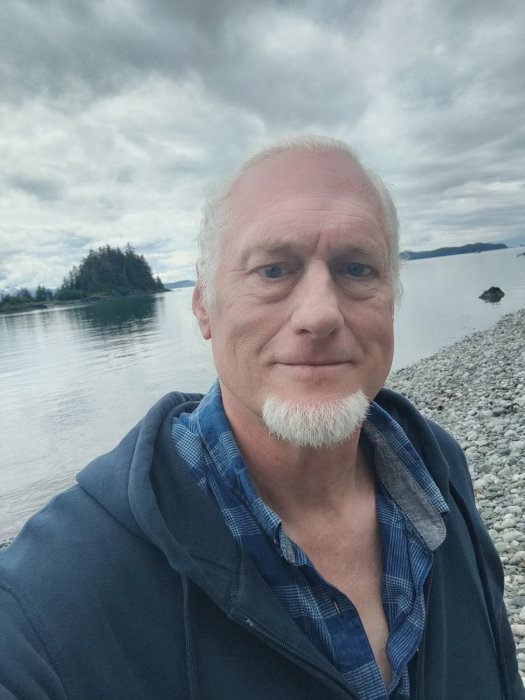 Juneau Sunshine Beach Cove Papa 01