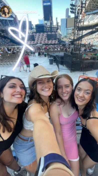 Swifties Maddy 02