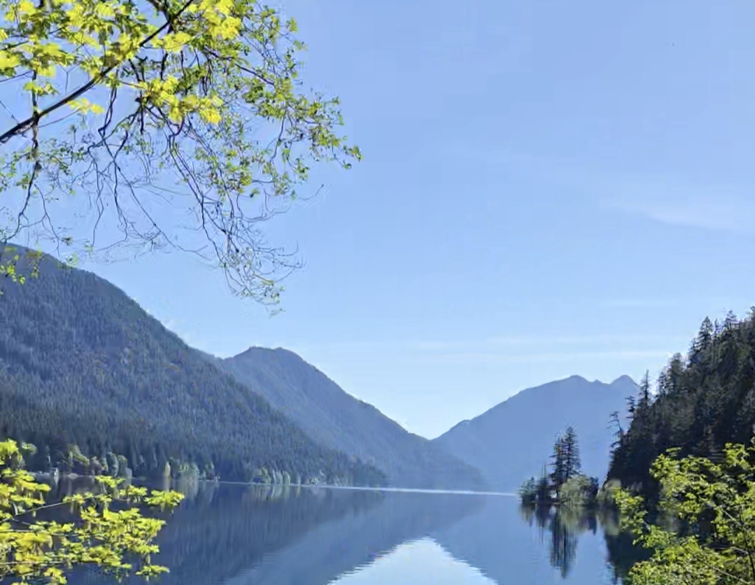 Crescent Lake 01