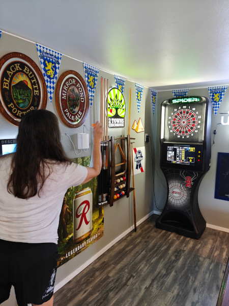 Leavenworth Darts Mom 02