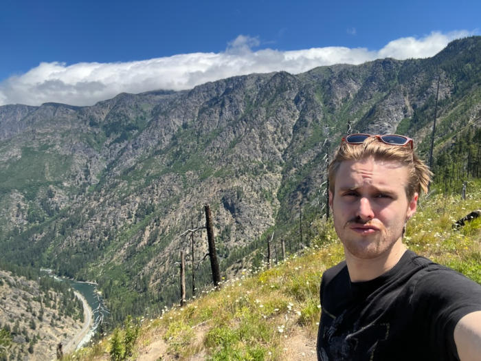 Icicle Ridge Hike 02 Dane