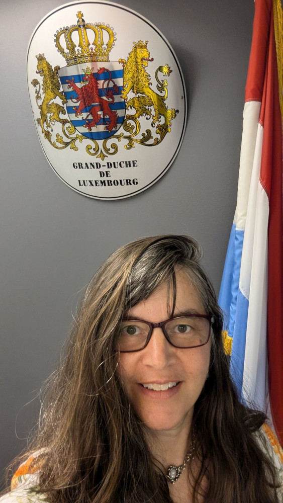 SF Lux Consulate Mom