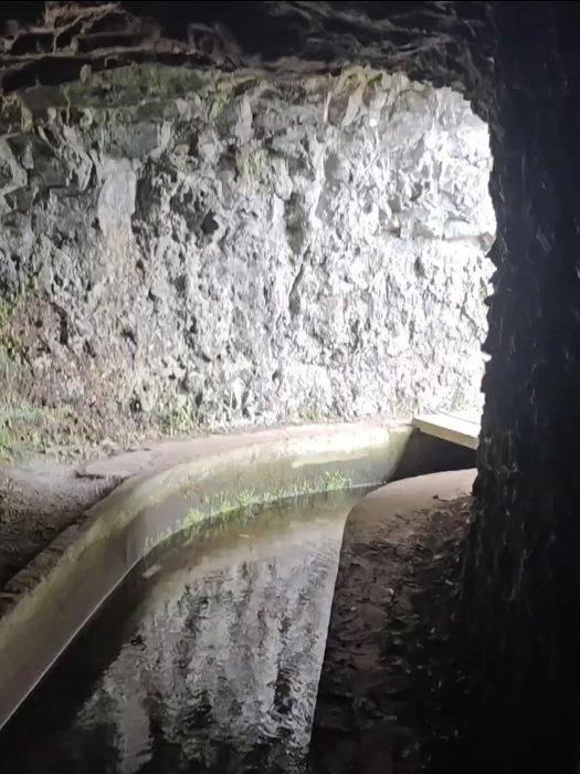 Madeira Levadas Tunnel 02