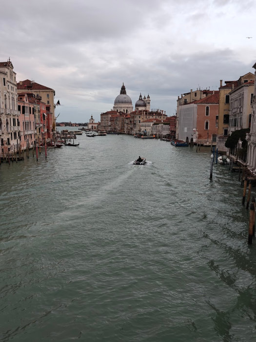 Venice 162203 10-Dec-2024
